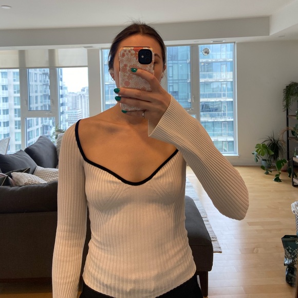 H&M - Knit Long Sleeve Sweater - Size Small - Picture 2 of 5